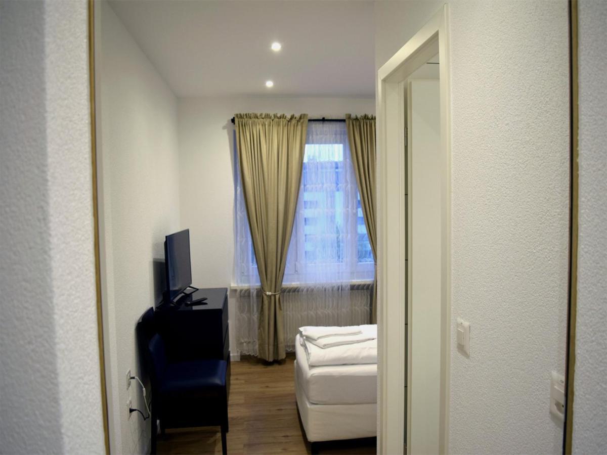 Hotel Restaurant Krebs Grenchen Esterno foto